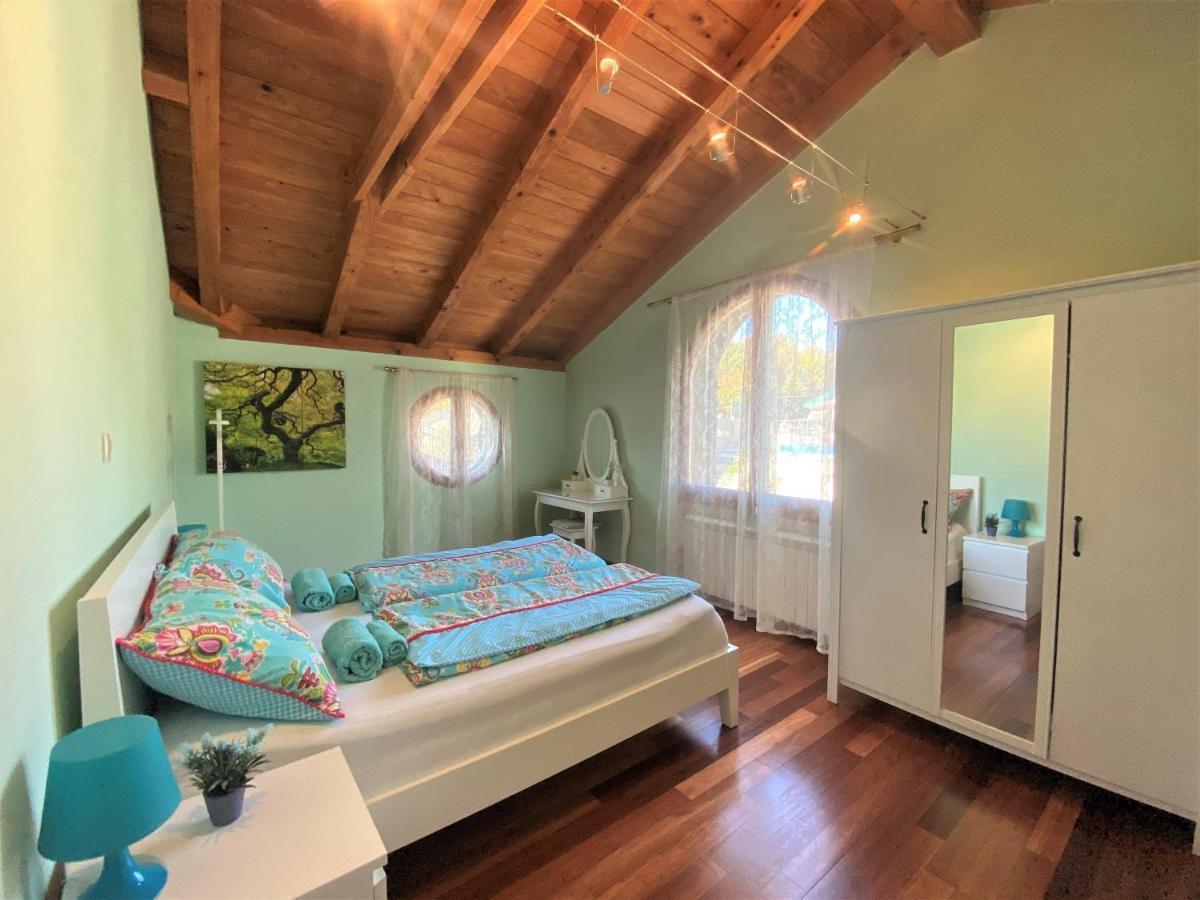 Villa Salvia - Holiday House With Pool - Jurdani エクステリア 写真