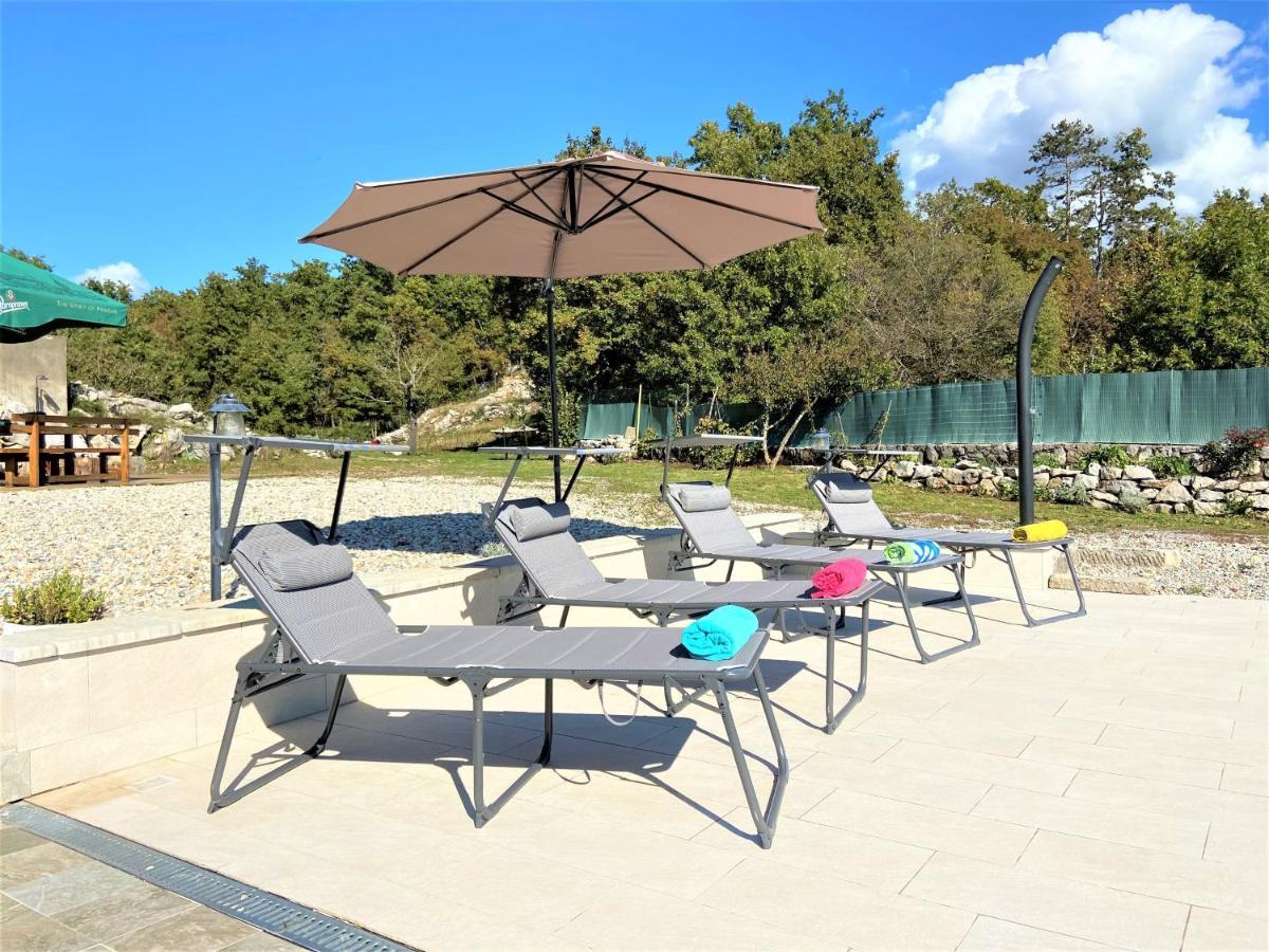 Villa Salvia - Holiday House With Pool - Jurdani エクステリア 写真