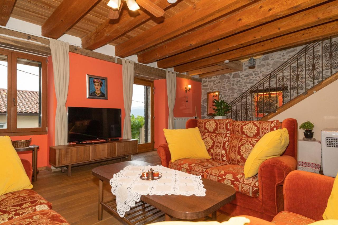 Villa Salvia - Holiday House With Pool - Jurdani エクステリア 写真